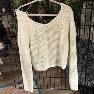 Kendall & Kylie Cream V-Neck Sweater